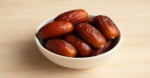 ruyada-hurma-gormek rüyada hurma görmek